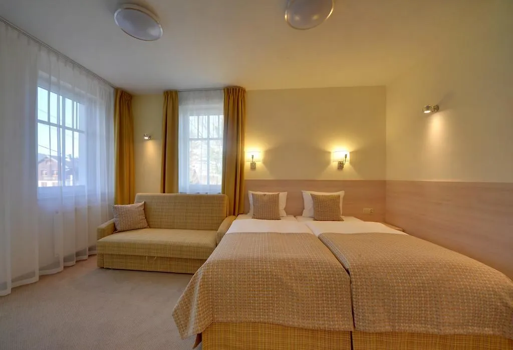 Hotel Willa Odkrywcow Szklarska Poreba 3*,  Pologne