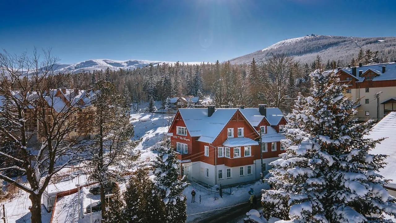 Hotel Willa Odkrywcow Szklarska Poreba 3*,  Poland